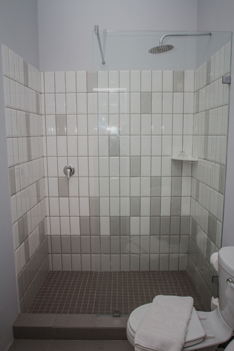 Bathroom 4, Aan de Eike Guest House, Overberg