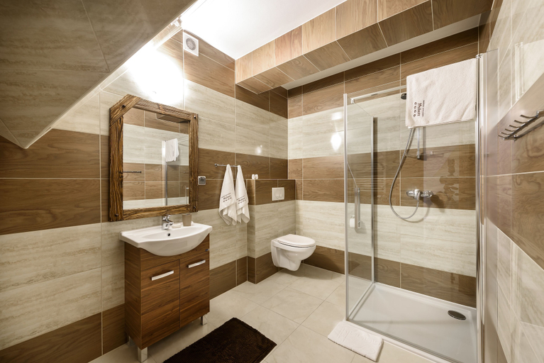 Bathroom 4, Dworek Mysliwski Hubert, Tatra