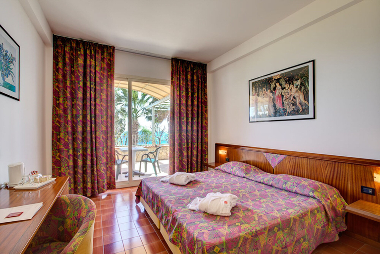 Bedroom 3, Hotel Olimpo Le Terrazze, Messina