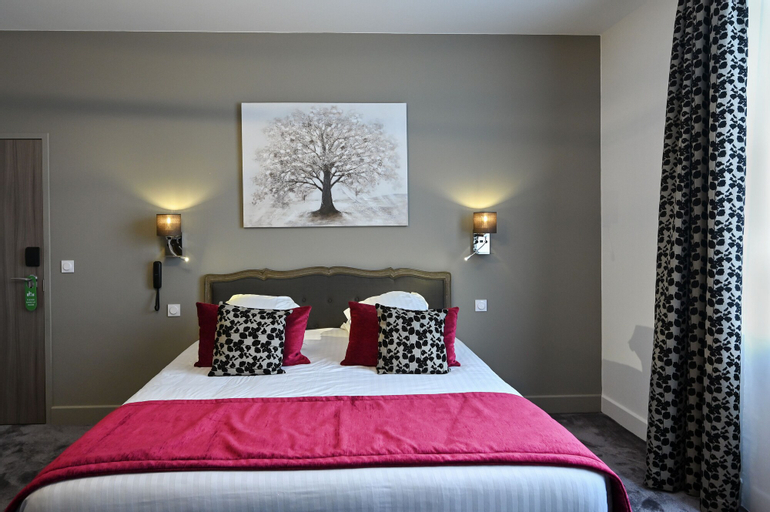 Bedroom 13