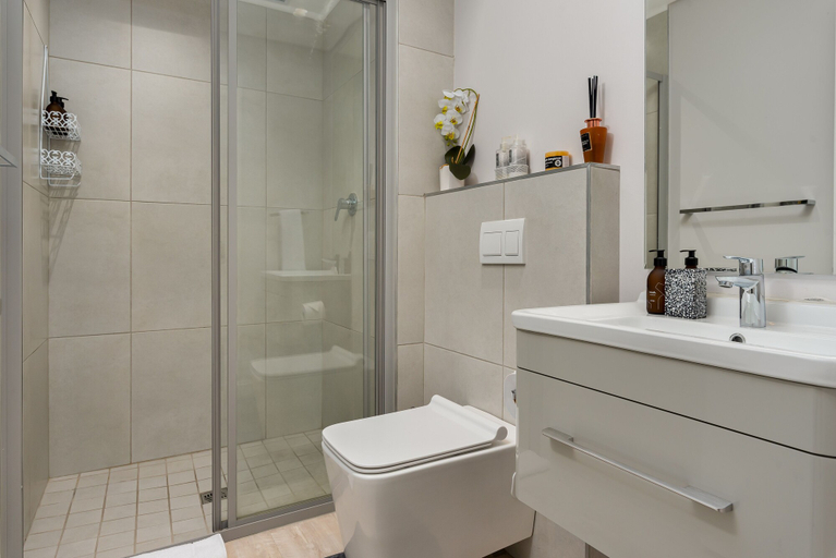 Bathroom, Burmeister on Park 007, City of Cape Town