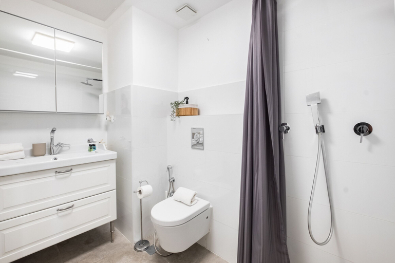 Bathroom 4, Amazing Jaffa by TLV2RENT