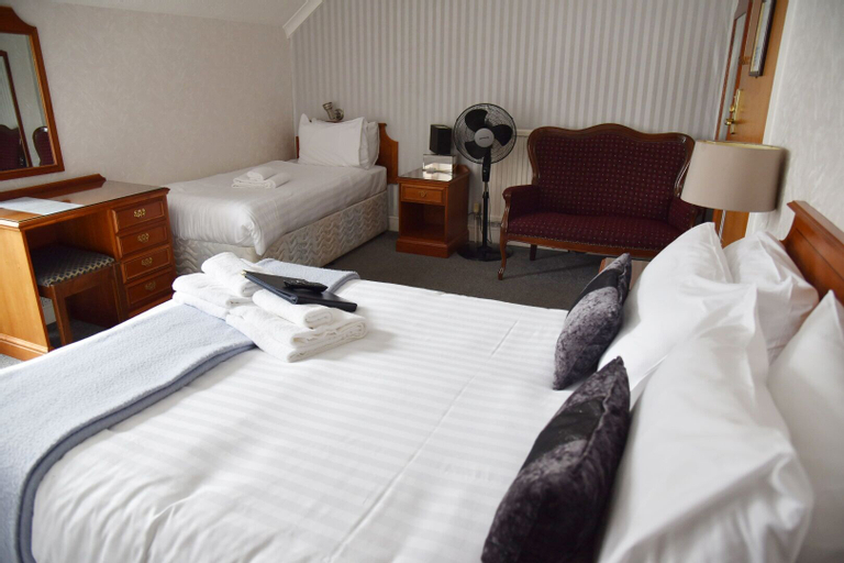 Bedroom 5