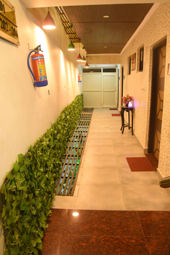 Others 1, J P Regency, Nainital