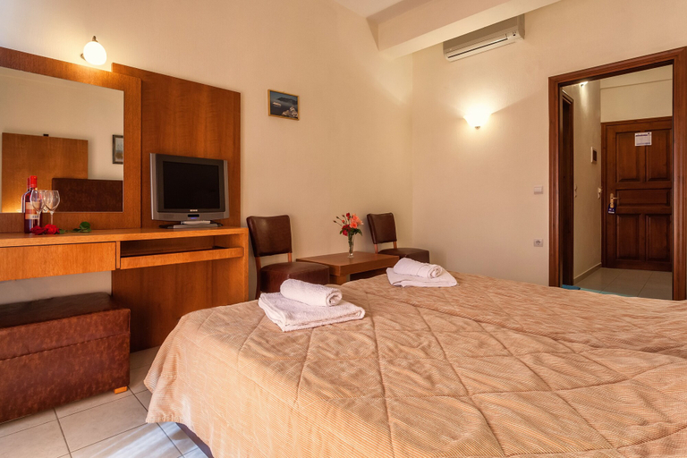 Bedroom 3, Aeolos Hotel, Thessaly