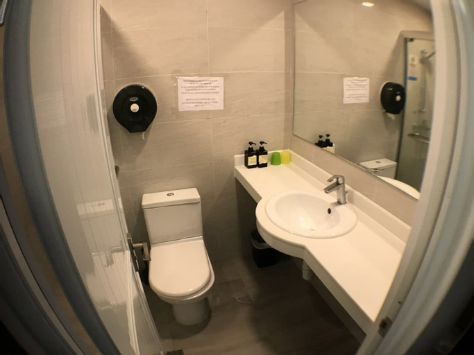 Bathroom 3