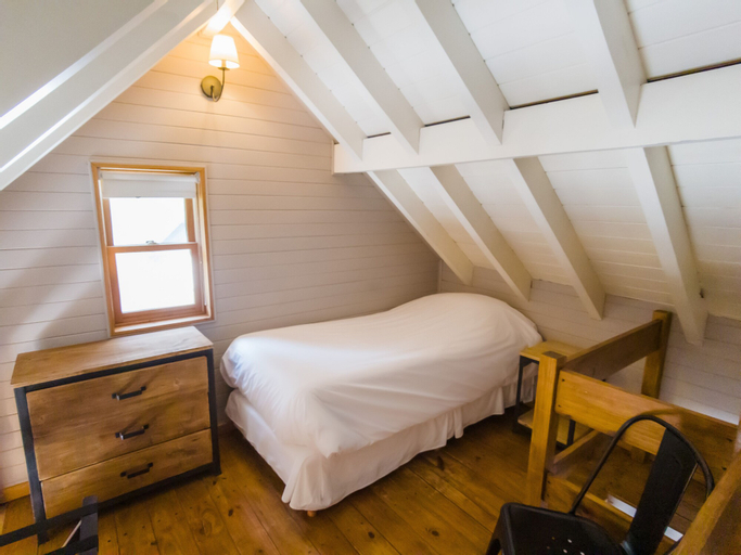 Bedroom 9