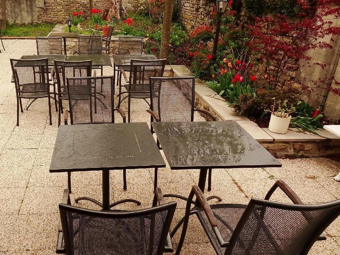 Others 5, Hôtel Calisola, Doubs