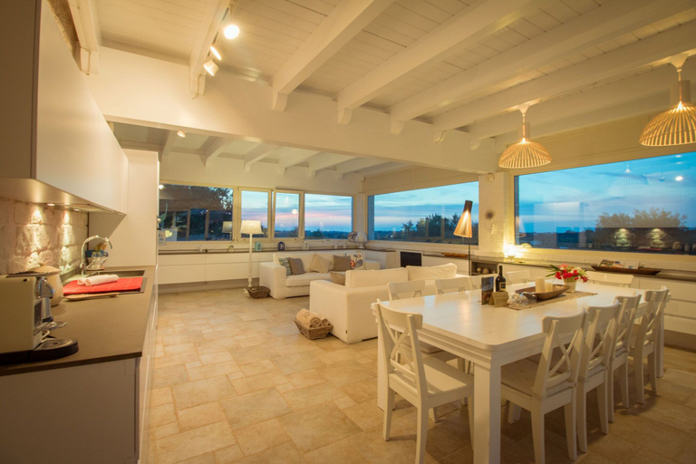 Food & Drinks 5, TD Trulli di Bouganville w/ Large Amazing Pool, Bari
