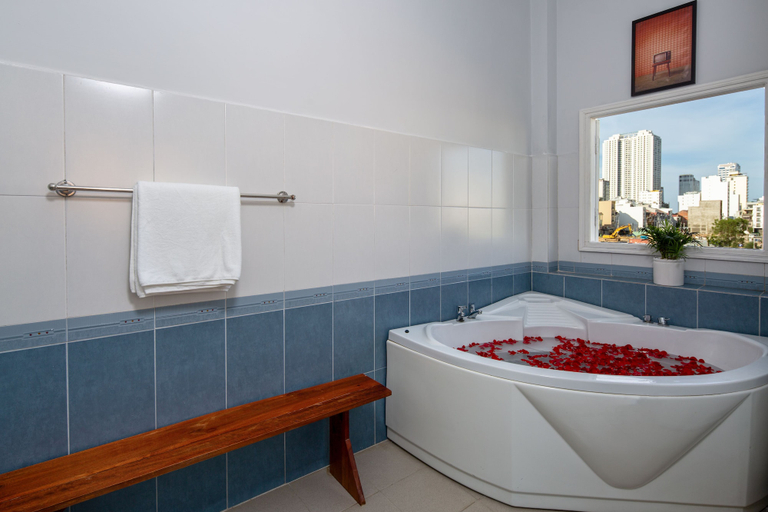 Bathroom 3, T P House 5, Da Nang