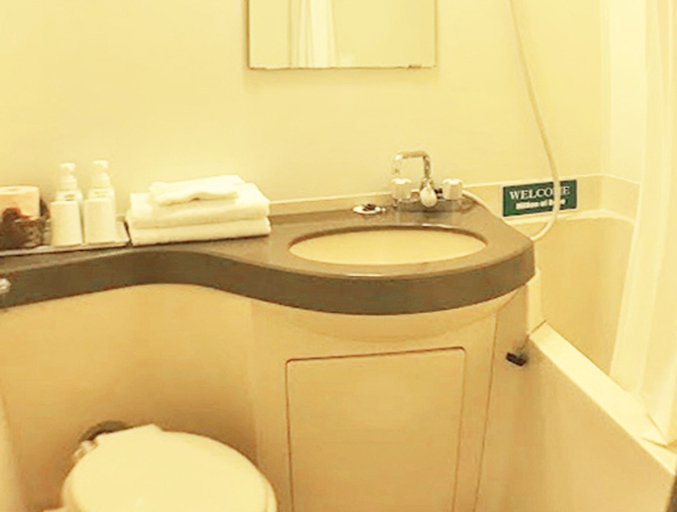Bathroom, Pension A Million Roses, Shimoda