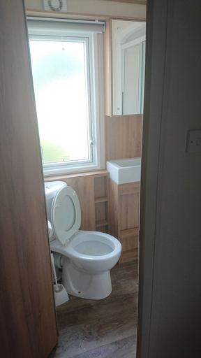 Bathroom 3, Bergeforsparkens Camping, Timrå