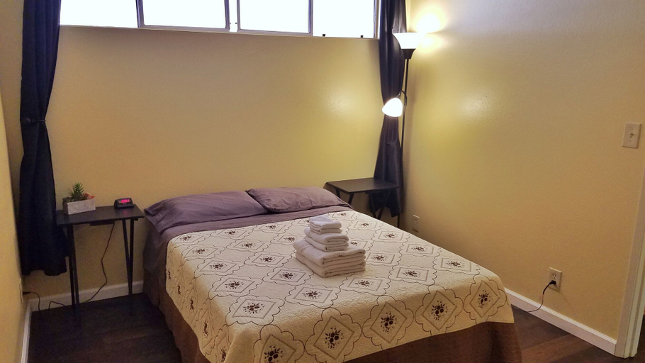 Bedroom 2, Wainaku Villa Vacation Rental, Hawaii