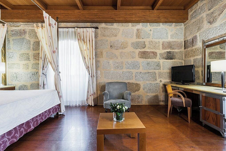 Bedroom 4, Eurostars Monumento Monasterio de San Clodio Hotel, Ourense