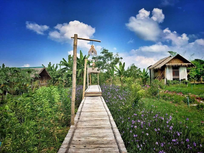 Others 5, Baan Tonkaow, Sai Yok