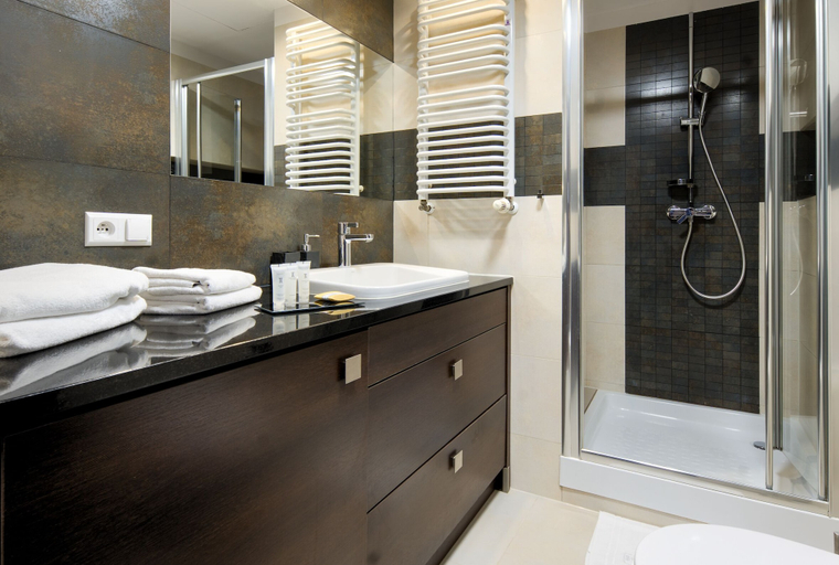 Bathroom 3, Alibi Apartments, Środa Śląska