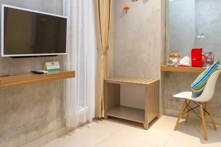 Others 5, RedDoorz Premium @ The Batik Hotel Moh. Toha, Bandung