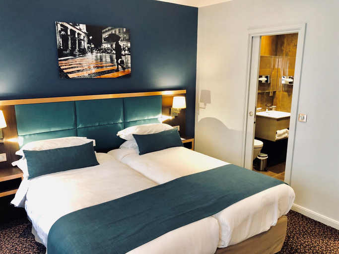 Bedroom 3, Best Western Empire Elysees, Paris