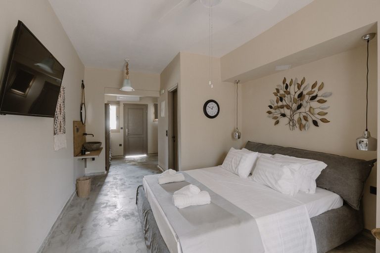 Bedroom 3, Pefkon Suites, Central Macedonia