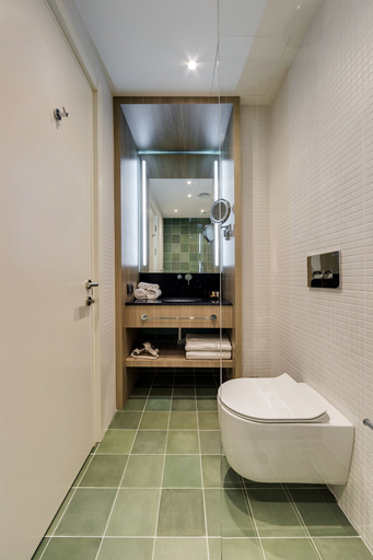 Bathroom 4, Glarros OldTown, Tbilisi