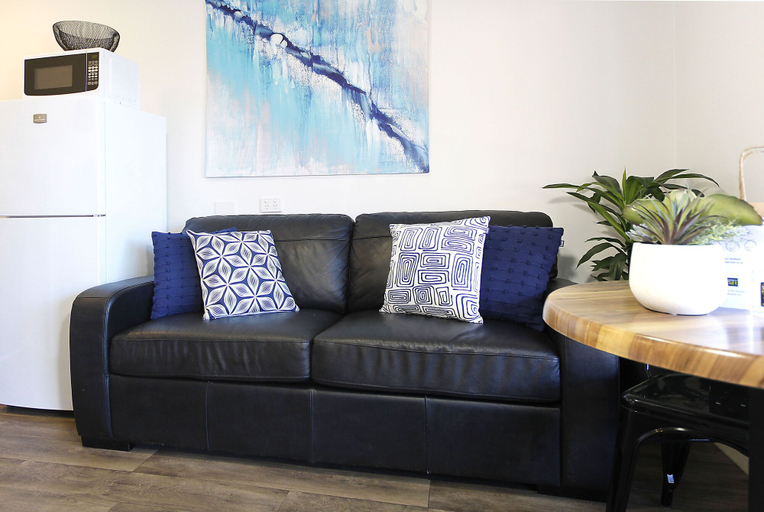 Others 5, Apartments 521, Warrnambool