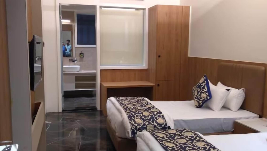 Bedroom 5, Ankit Hotel by M Square, Jabalpur
