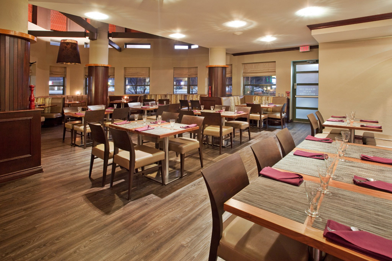 Food & Drinks 4, Holiday Inn & Suites OTTAWA KANATA by IHG, Ottawa