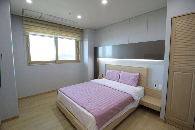 Bedroom 2, Yeongdeok Ocean Beach Resort, Yeongdeok