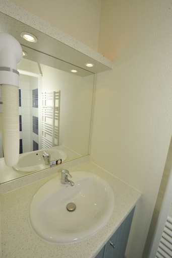 Bathroom 5, Residence Azureva Piau-Engaly, Hautes-Pyrénées