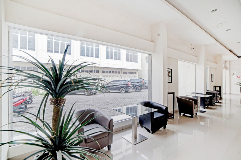 Others 5, Hotel O Stm Suite Near Amplas Bus Terminal, Medan