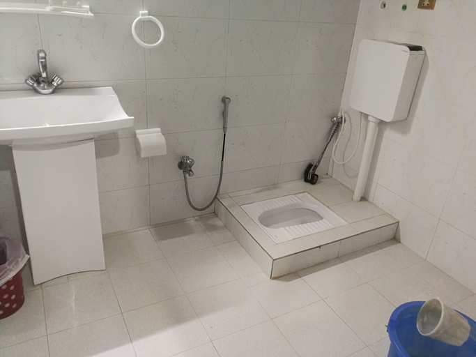 Bathroom, Saman Hotel, Northern Areas