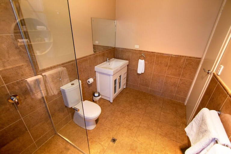 Bathroom 3
