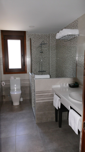 Bathroom 4, El Nido de Pinares, Soria