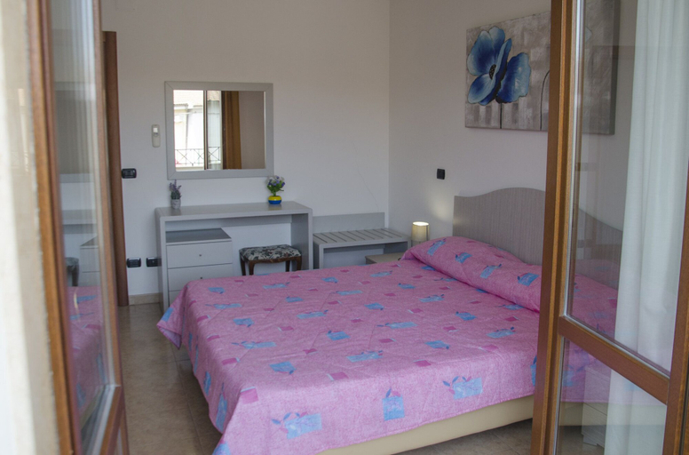 Bedroom 2, Casa Ombrina, Sassari