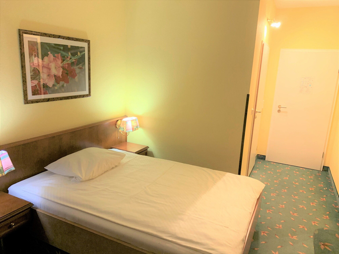 Bedroom 4, Brandiser Parkhotel, Leipzig