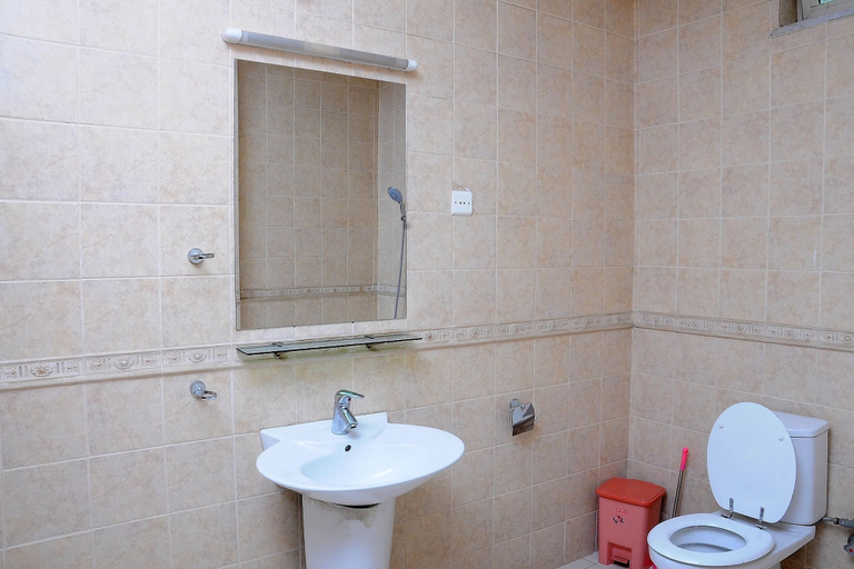 Bathroom 3, Grand Guest House, Addis Abeba