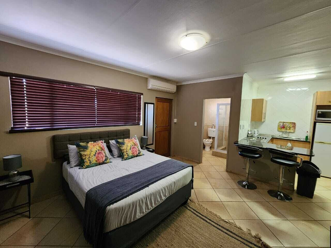 Bedroom 3, White Silo Accommodation, Waterberg