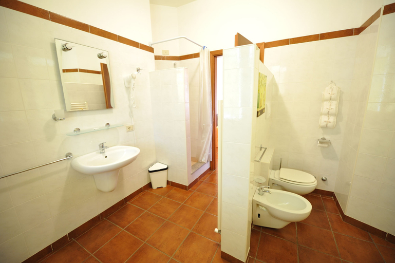 Bathroom, Agriturismo Il casale delle Ginestre, Roma