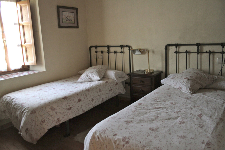 Bedroom 3, Casa del Tesoro, Asturias