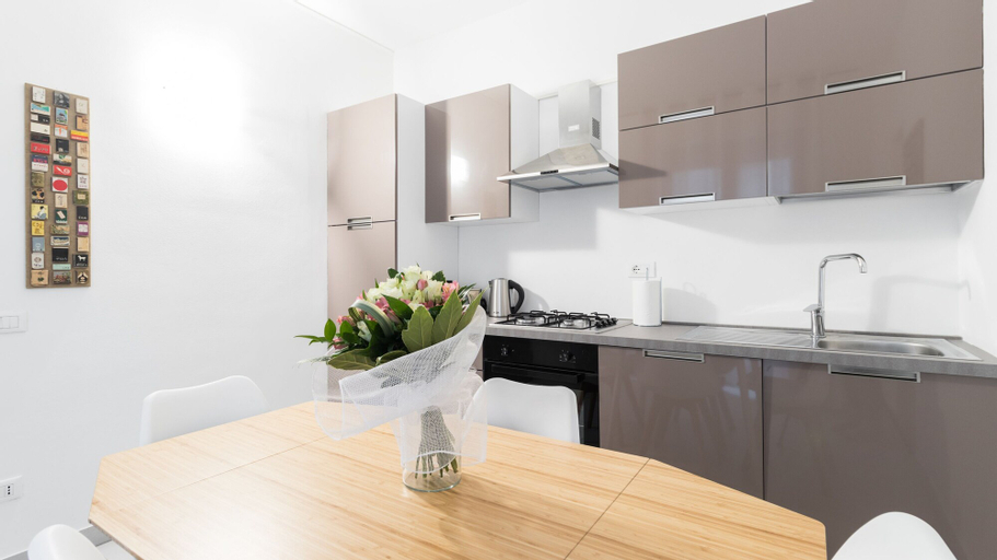 Dining Room 11