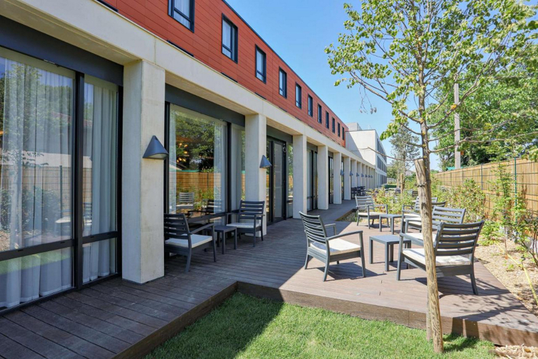 Exterior & Views 2, Hampton By Hilton Toulouse Airport, Haute-Garonne