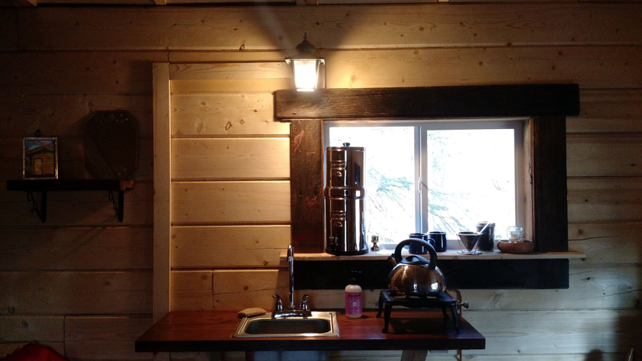 Others 5, Blackburn Cabins, Valdez-Cordova