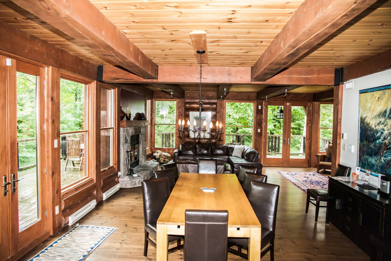Food & Drinks, Fraternité-sur-Lac by Location ADP, Les Laurentides