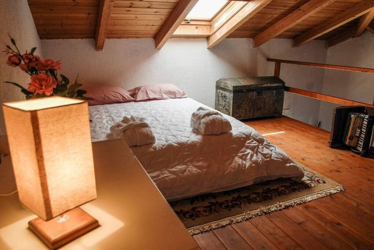 Bedroom 5, Traditional Charming Stone Chalet, Central Greece