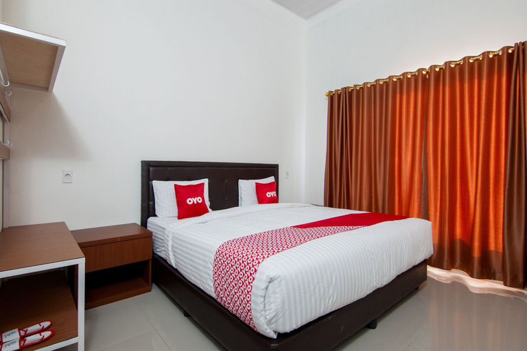 Bedroom 1, OYO 1819 Aries Hotel, North Tapanuli