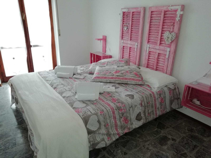 Bedroom 18