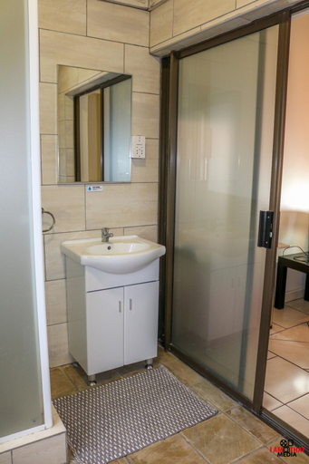 Bathroom 4, Mini Apartment at Peo, Ngamiland East