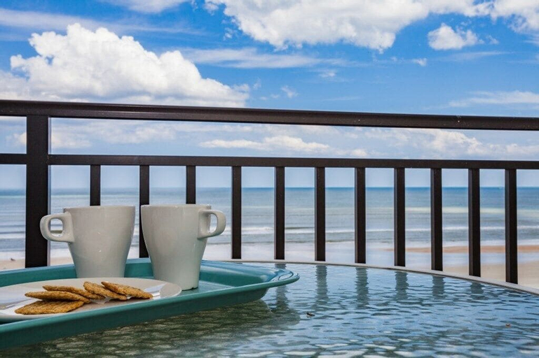 Exterior & Views 1, Windjammer 403, Saint Johns