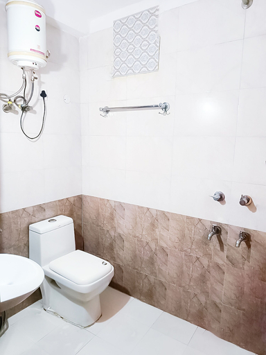 Bathroom 5, Roomshala 118 Hotel Acclaim 7 sky, Delhi