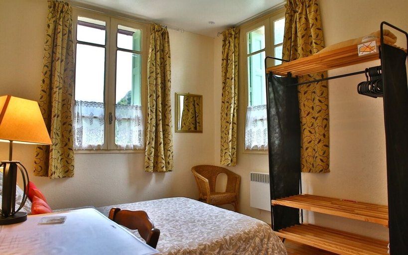 Bedroom 2, Beau Vallon - Gîte et Chambres d'Hôtes, Pyrénées-Orientales